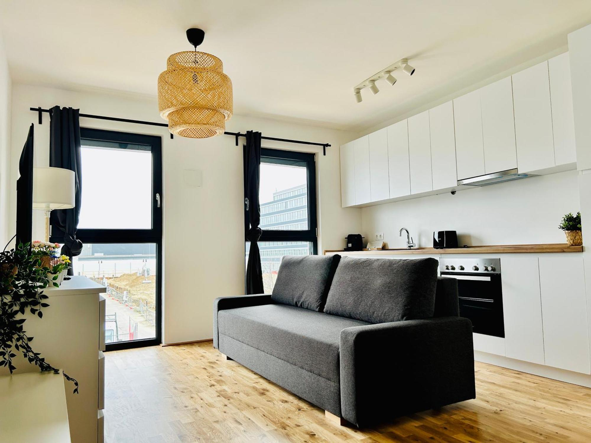 Modern Apartment With Balcony & Free Parking - Nearby Metro Viyana Dış mekan fotoğraf