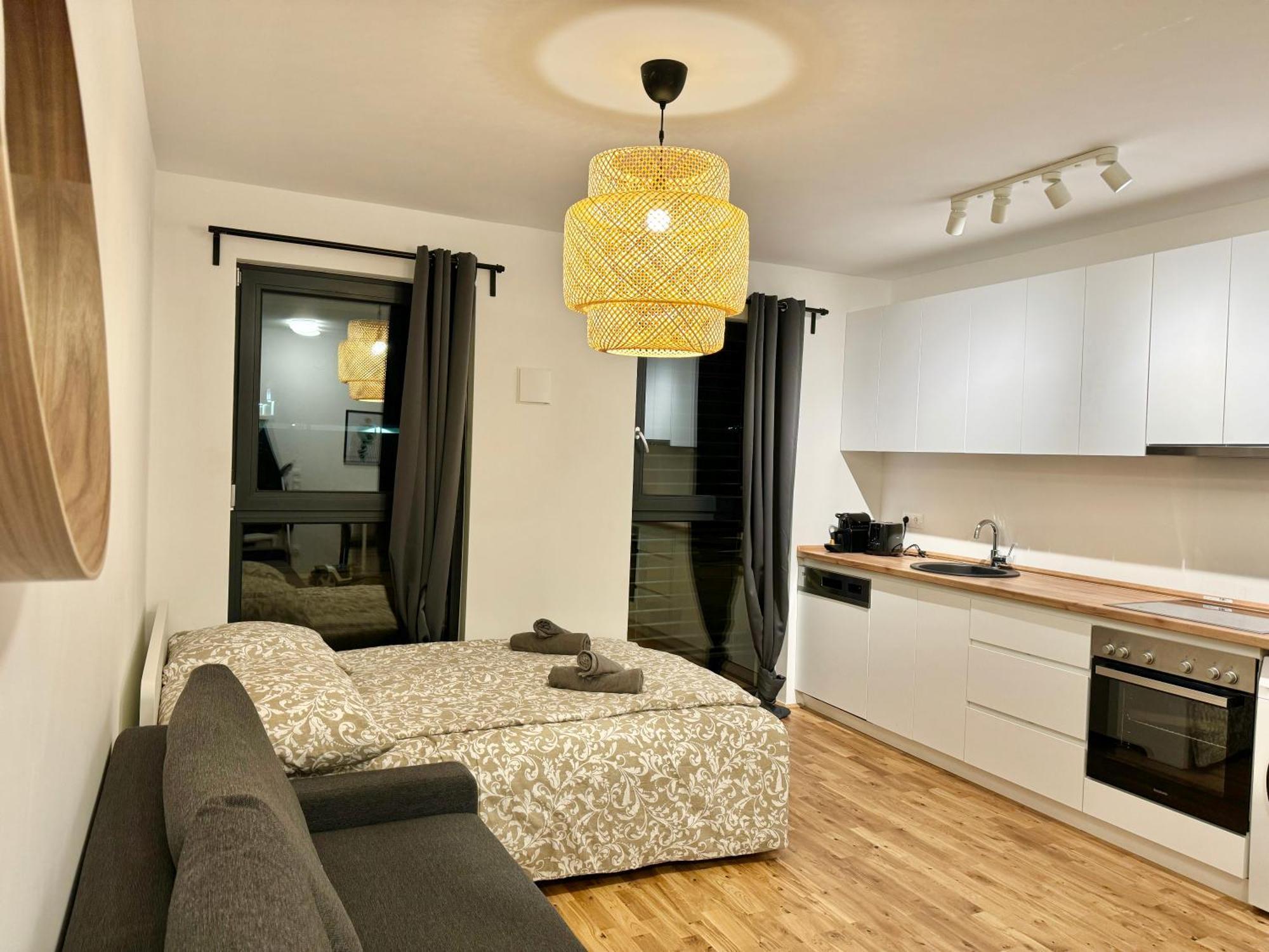 Modern Apartment With Balcony & Free Parking - Nearby Metro Viyana Dış mekan fotoğraf