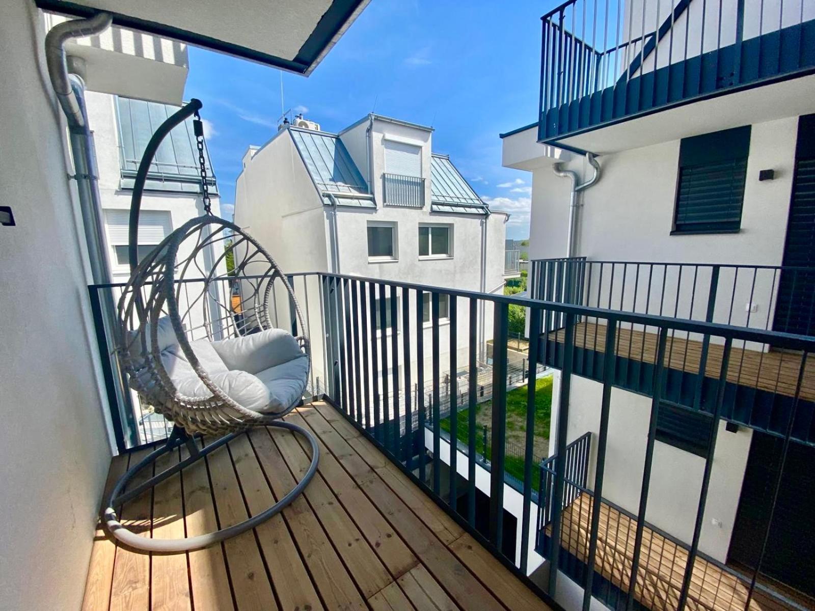 Modern Apartment With Balcony & Free Parking - Nearby Metro Viyana Dış mekan fotoğraf