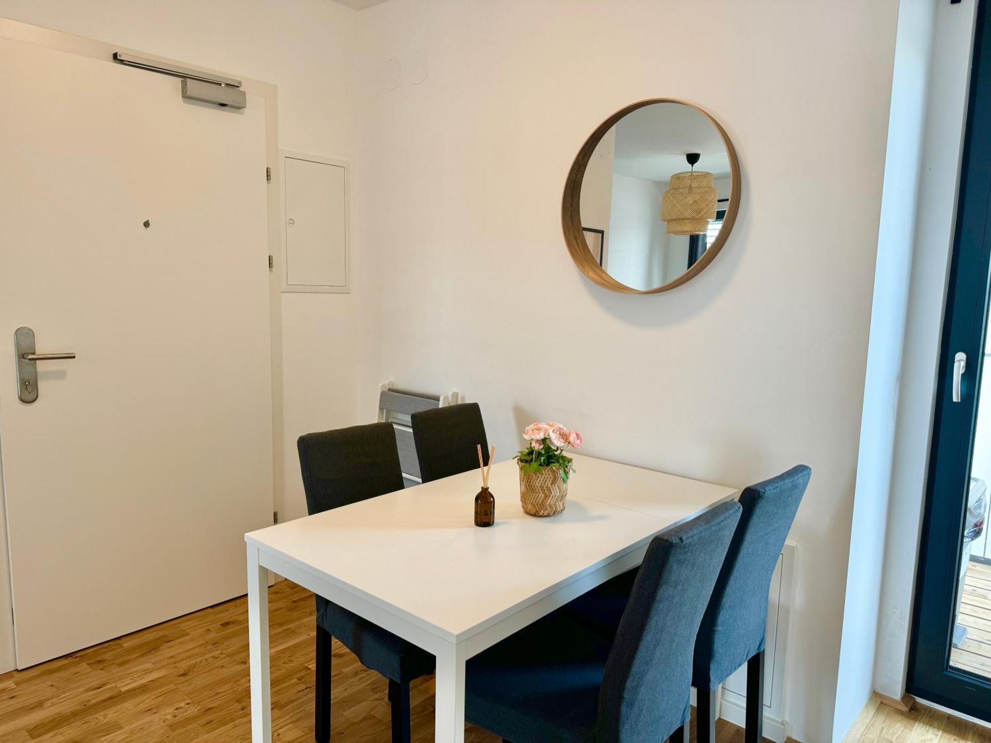 Modern Apartment With Balcony & Free Parking - Nearby Metro Viyana Dış mekan fotoğraf